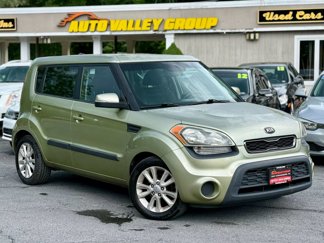 Used 2013 Kia Soul + image 1