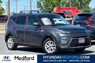 Used 2022 Kia Soul LX w/ Technology Package image 1