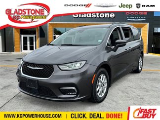 Used 2022 Chrysler Pacifica Touring-L image 1