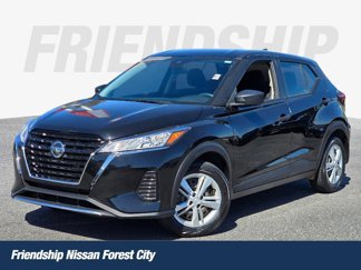 Used 2023 Nissan Kicks S image 1