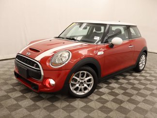Used 2017 MINI Cooper S image 1