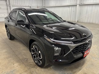 Used 2025 Chevrolet Trax RS w/ Sunroof Package image 1