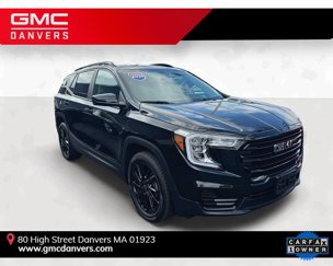 Used 2024 GMC Terrain SLE w/ Driver Convenience Package image 1
