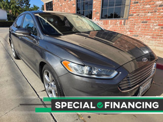 Used 2015 Ford Fusion SE image 1