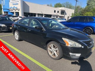 Used 2013 Nissan Altima 2.5 SV image 1