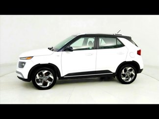 Used 2024 Hyundai Venue Limited image 1