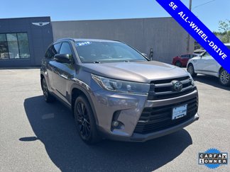 Used 2019 Toyota Highlander SE image 1