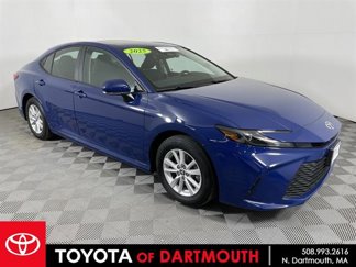 Certified 2025 Toyota Camry LE image 1
