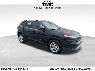 Used 2016 Jeep Cherokee Latitude w/ Comfort/Convenience Group image 1