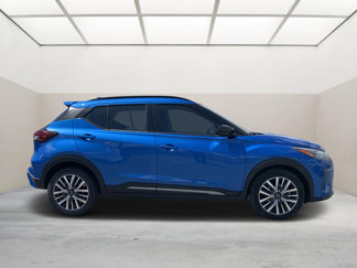 Used 2024 Nissan Kicks SR w/ SR Premium Package image 1