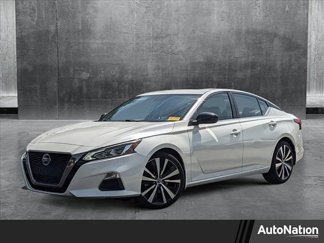 Used 2019 Nissan Altima 2.5 SR w/ SR Premium Package image 1