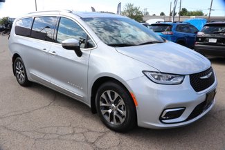 New 2023 Chrysler Pacifica Pinnacle image 1