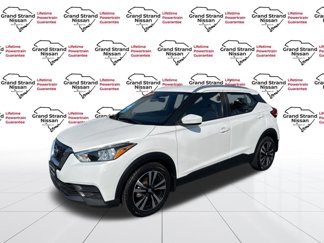 Used 2020 Nissan Kicks SV image 1