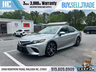 Used 2018 Toyota Camry SE image 1