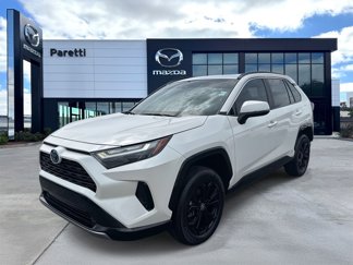 Used 2022 Toyota RAV4 SE image 1