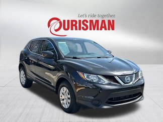 Used 2019 Nissan Rogue Sport S image 1