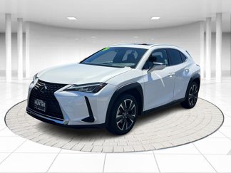 Used 2019 Lexus UX 200 image 1