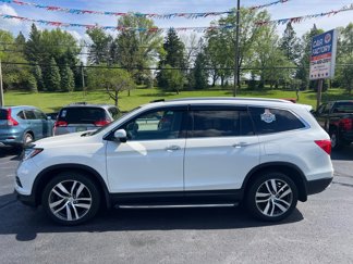 Used 2017 Honda Pilot Touring image 1