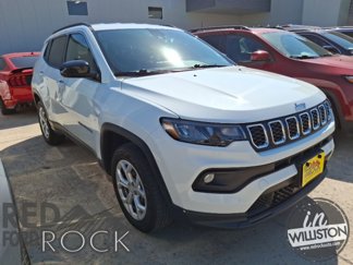 Used 2024 Jeep Compass Latitude image 1