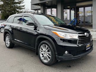 Used 2015 Toyota Highlander XLE image 1