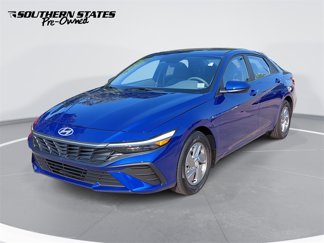 Certified 2024 Hyundai Elantra SE image 1
