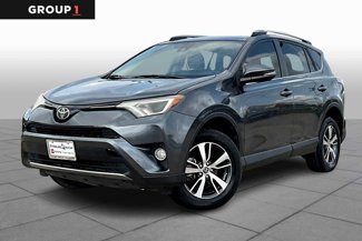 Used 2017 Toyota RAV4 XLE image 1