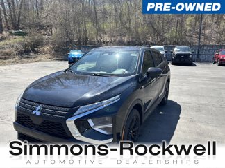 Used 2022 Mitsubishi Eclipse Cross LE image 1