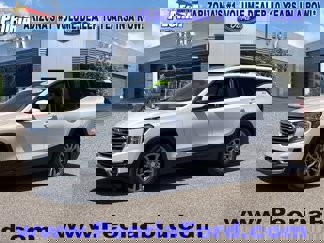 Used 2022 GMC Terrain SLT w/ Infotainment Package II image 1