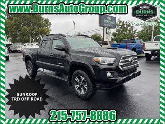 Used 2016 Toyota Tacoma TRD Sport image 1