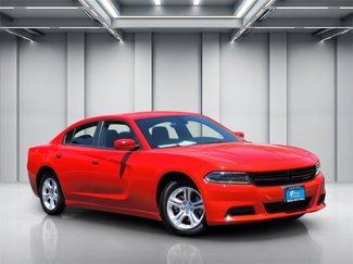 Used 2022 Dodge Charger SXT image 1