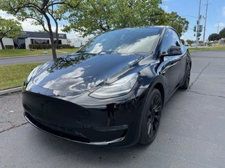 Used 2022 Tesla Model Y Long Range image 1