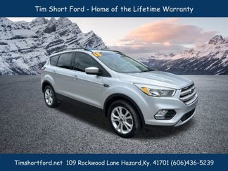 Used 2018 Ford Escape SE w/ SE Sync 3 Package image 1