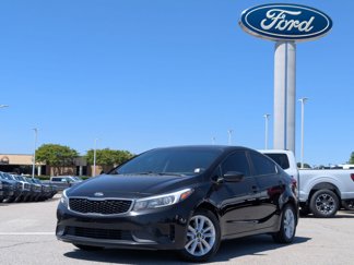 Used 2017 Kia Forte LX w/ LX Popular Package image 1