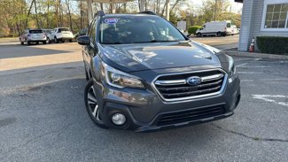 Used 2018 Subaru Outback 2.5i Limited image 1