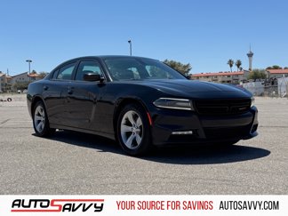 Used 2017 Dodge Charger SXT image 1