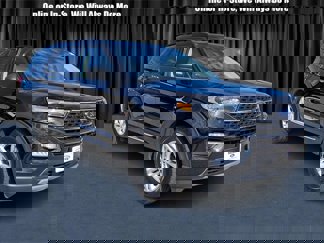Certified 2022 Ford Explorer XLT w/ Equipment Group 202A image 1