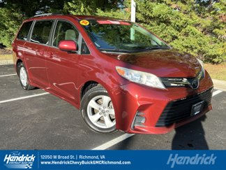 Used 2020 Toyota Sienna LE image 1