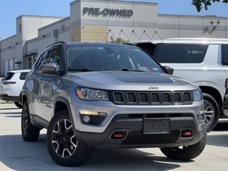 Used 2020 Jeep Compass Trailhawk image 1