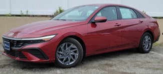 Used 2024 Hyundai Elantra SEL image 1