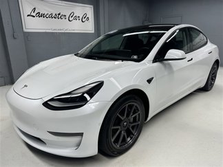 Used 2021 Tesla Model 3 Standard Range Plus image 1