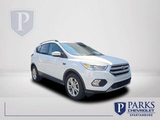 Used 2017 Ford Escape SE w/ Equipment Group 201A image 1