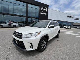 Used 2019 Toyota Highlander XLE image 1