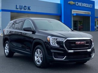 Used 2024 GMC Terrain SLE image 1