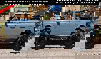 Used 2025 Ford Bronco Outer Banks image 1