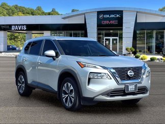 Used 2023 Nissan Rogue SV image 1