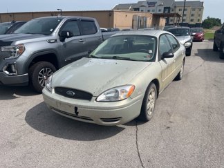 Used 2007 Ford Taurus SE image 1