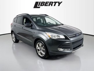 Used 2016 Ford Escape SE w/ Equipment Group 201A image 1
