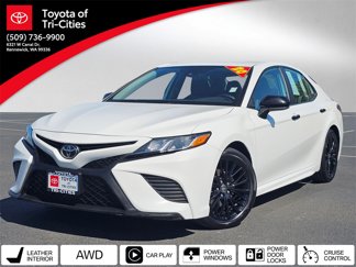 Used 2020 Toyota Camry SE image 1