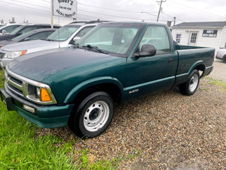 Used 1996 Chevrolet S10 Pickup 2WD Regular Cab image 1