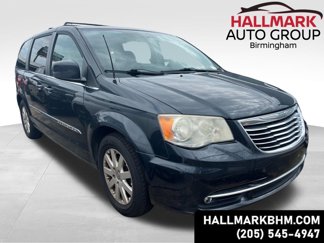 Used 2013 Chrysler Town & Country Touring image 1